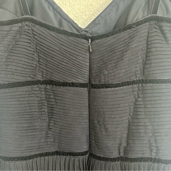 JS Collections Black Pleated Cocktail Party Formal Wedding Dress Women’s 8 - Picture 5 of 6